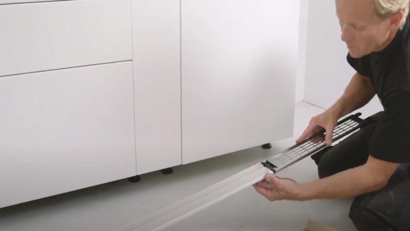 Размещение решетки под встроенный холодильник